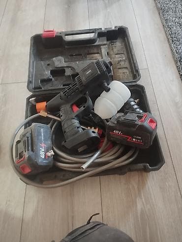 аккумуляторный мойка высокого давления: Аккумуляторная мини‑мойка высокого давления в кейсе. Комплектация: - — 1