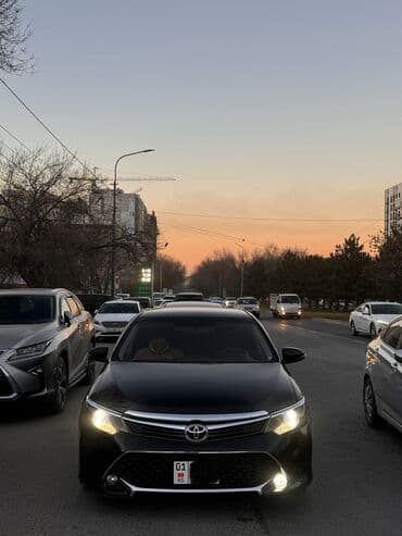 Toyota Camry: 2016 г., 2.5 л, Автомат, Седан