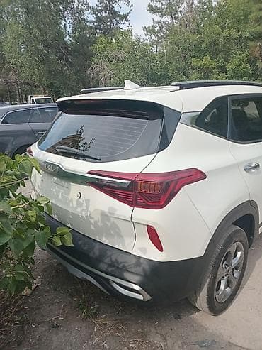 Kia Seltos: 2022 г., Бензин, Кроссовер — 4