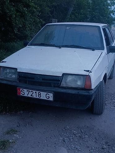ВАЗ (ЛАДА) 2109: 1990 г., Кол менен иштөөчү, Бензин, Хетчбек — 2