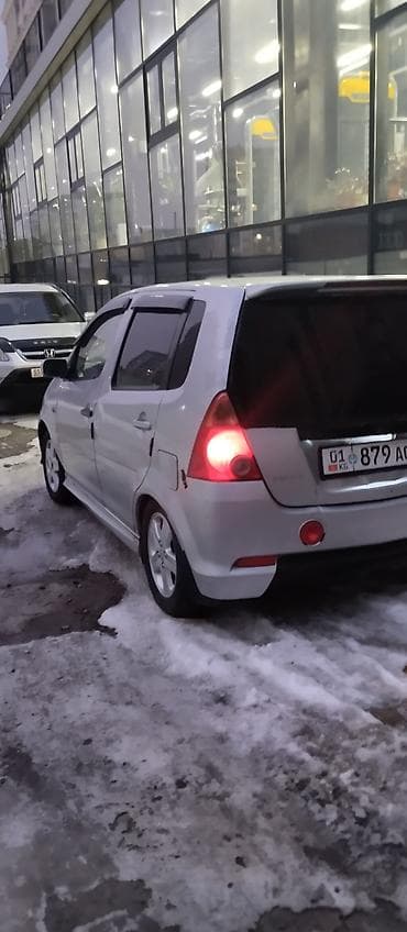 nisan cefiro: Daihatsu YRV: 2002 г., Ручные, Хэтчбэк — 4