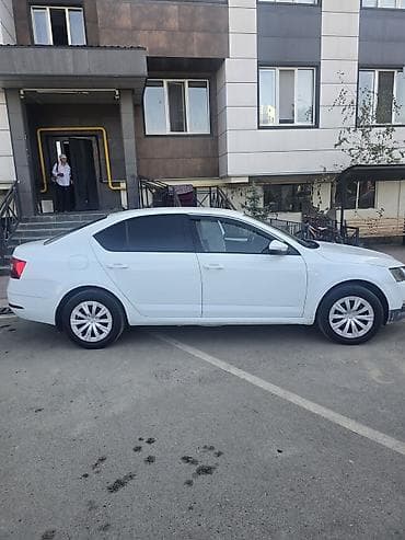 bmw x6 e71: Skoda Octavia: 2019 г., Седан — 1