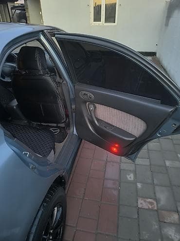 mazda 3: Mazda 626: 1993 г., Автомат, Седан — 4