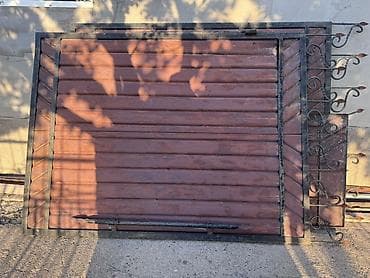 Распашные ворота: Кованые ворота/калитка из металла с декоративными элементами 2,5 метра — 2
