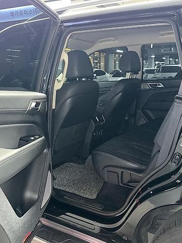 lada largus: Ssangyong Rexton: 2019 г., Внедорожник — 5