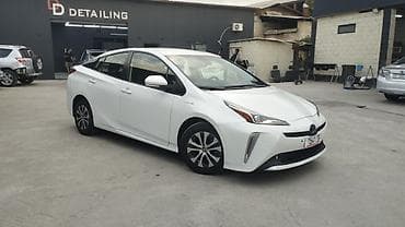секции 18: Toyota Prius: 2020 г., 1.8 л, Гибрид, Лифтбек — 2