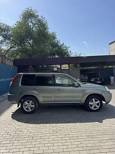 Nissan X-Trail: 2002 г., 2 л, Автомат, Бензин, Кроссовер