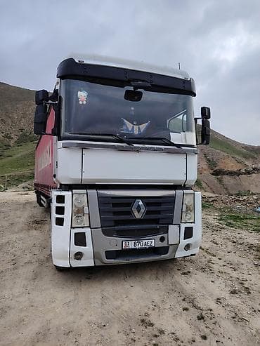 мото ендура: Тягач, Renault, Тентованный — 2