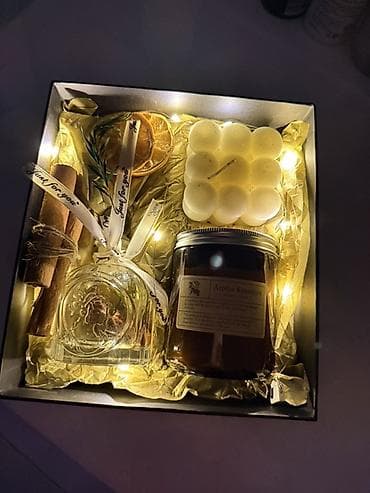 Свечи: Подарочный набор для домашнего уюта и ароматерапии Состав набора: - — 2