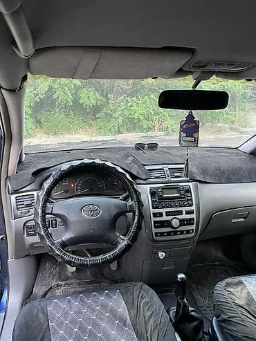 Транспорт: Toyota Avensis Verso: 2003 г., 2 л, Механика, Газ, Минивэн — 7