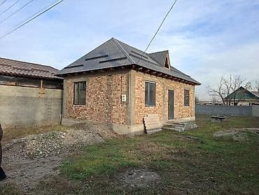 домик капсула: Продаётся кирпичный одноэтажный дом с чердачным пространством. Село — 1