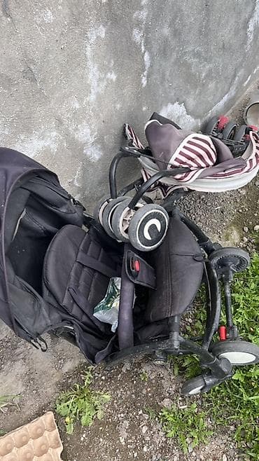 Находки, отдам даром: Детская коляска-прогулочная. Отдам даром — 1