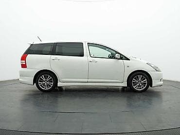 byd e2 2023: Задний фонарь (правая сторона) для тайоты виш Характеристики: - Тип — 4