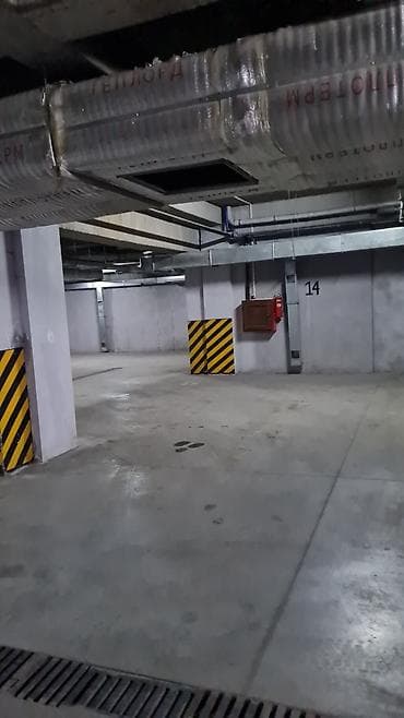 Куплю гараж: Продаем парковочные места в Бизнес центре "Альтаир" въезд с Боконбаева — 4