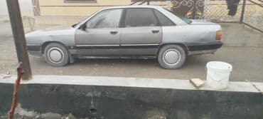 Audi 100: 1988 г., 1.8 л, Механика, Бензин, Минивэн