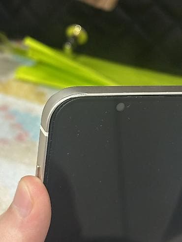 Техника жана электроника: Смартфон Apple iPhone 13 белый 128gb состояние идеал есть пару сколов — 2