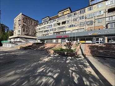 8: 3 комнаты, 67 м², 8 мкр Индивидуалка, 2 этаж, Свежий ремонт — 1