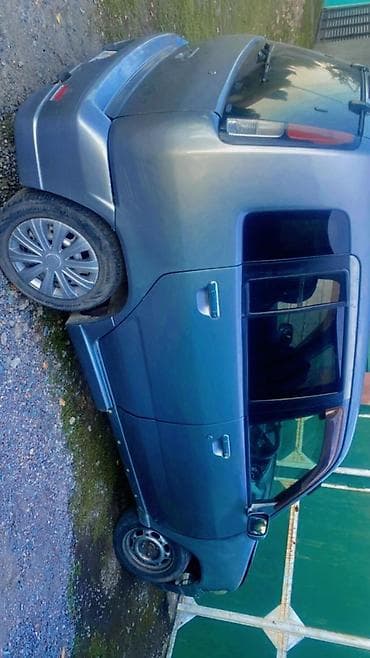 соко мтз: Nissan Cube: 1999 г. — 7