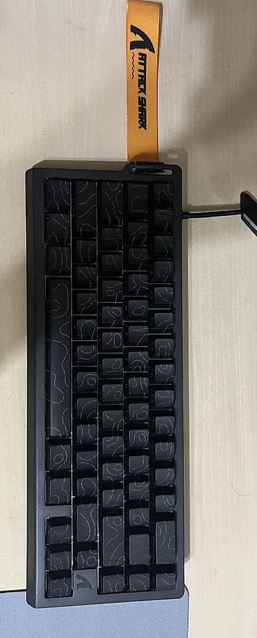 hyperx cloud core: Клавиатура, Механикалык, Зымдуу туташтыруу, Өлчөмү: 65% — 3