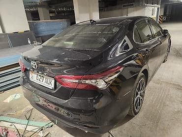 bud e5: Toyota Camry: 2023 г., 2.5 л, Автомат, Бензин, Седан — 1