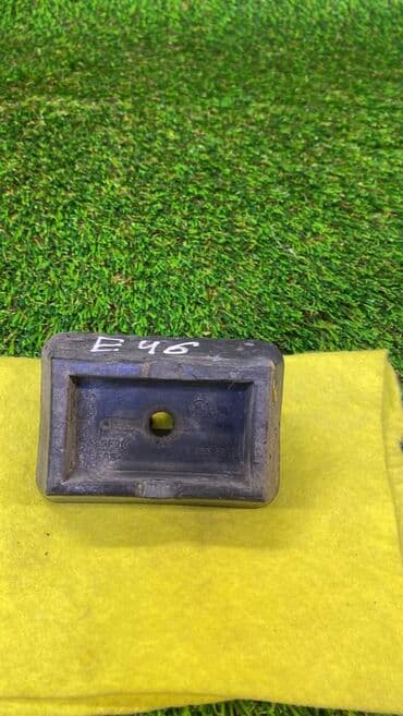 e46: Поддомкратник Bmw 330Xi E46 M54 2003 Марка: BMW Модель: 330Xi Год — 5