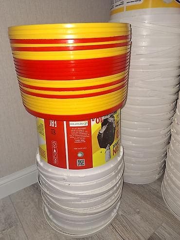 круглые часы: Пластиковые ведра с крышками, пищевые, круглые. - Объем — 2