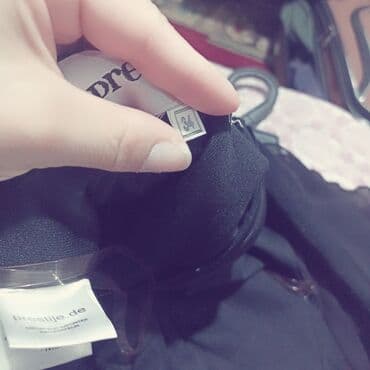 Атайын кийим: Черное платье с воланами - Цвет: глубокий черный - Силуэт — 2