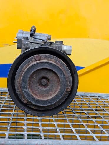 промышленный компрессор: Компрессор Hyundai 1998 г., Б/у, Оригинал, Германия — 7