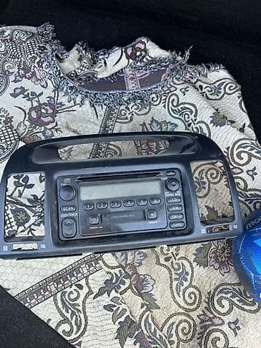 мерседес 210 2 4: Колдонулган, 2-DIN, Системасыз, Оперативдик эс-тутумсуз ГБ ОЭТ, Камтылган эс-тутумсуз Гб ПЗУ — 2