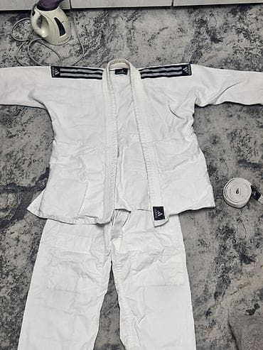 Турники и брусья: Кимоно для дзюдо Adidas (комплект) Походил пару тренировок ( размер не — 1
