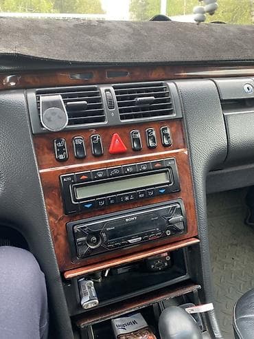 подлокотник w210: Mercedes-Benz E-Class: 2000 г., 3.2 л, Автомат, Бензин, Седан — 7