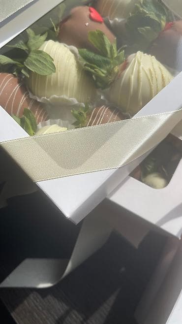 продаю арпа: Клубника в шоколаде, по самой низкой цене по городу. Сочная клубника в — 10