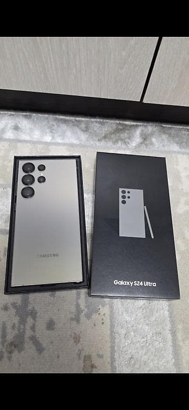 Samsung Galaxy S24 Ultra, Б/у, 256 ГБ, цвет - Серебристый, 2 SIM