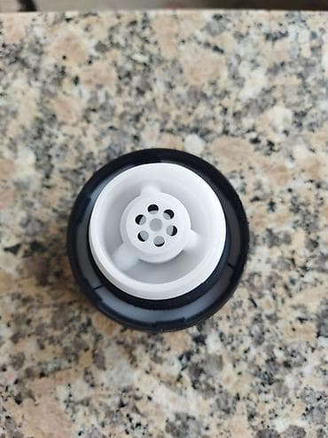 колпачки на ниппель: Лючок бензобака Toyota Аналог — 2