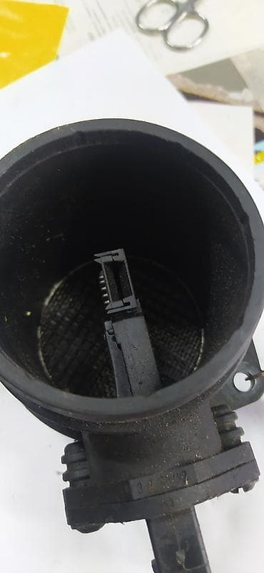 audi: Расходомер Audi 2000 г., Б/у, Оригинал — 1