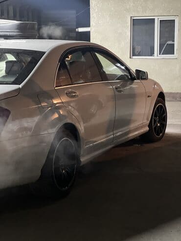 шины для грузовых авто: Mercedes-Benz S-Class: 2006 г., 5.5 л, Автомат, Бензиновая, Седан — 4