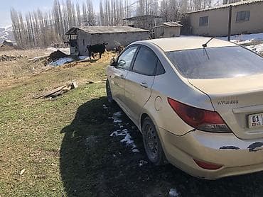 Hyundai Solaris: 2013 г., 1.6 л, Ручные, Бензин, Седан at lalafo.kg Hyundai Solaris: 2013 г., 1.6 л, Ручные, Бензин, Седан