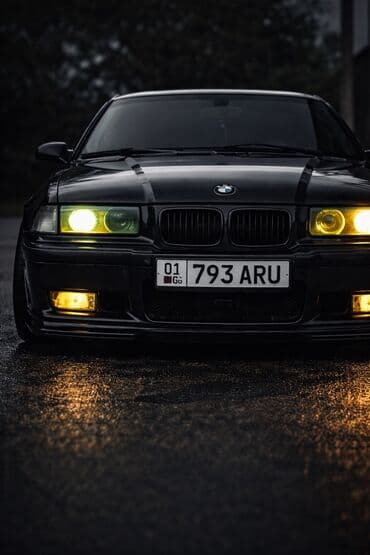 BMW 325: 1991 г., 2.5 л, Механика, Бензин, Седан