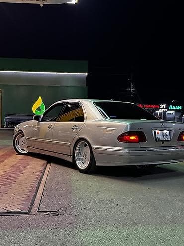 Унаа сатуу: Mercedes-Benz E-Class: 2000 г., 4.3 л, Автомат, Бензин, Седан — 4