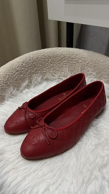 Туфли, 41, Chanel, Новый, цвет - Красный at lalafo.kg Туфли, 41, Chanel, Новый, цвет - Красный