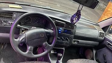 дорого: Volkswagen Vento: 1995 г., 1.8 л, Механика, Газ, Седан — 9