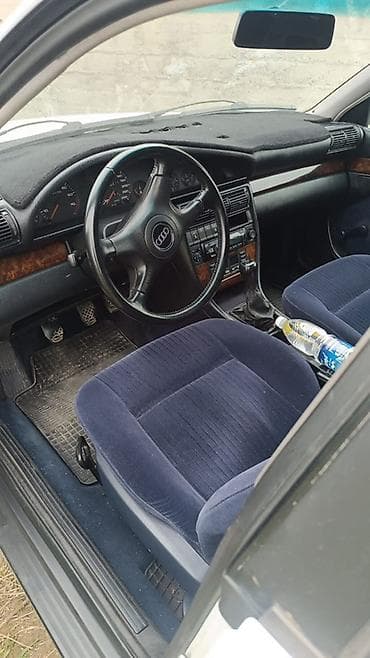 aydi c4: Audi 100: 1993 г., 2.3 л, Ручные, Бензин, Седан — 4