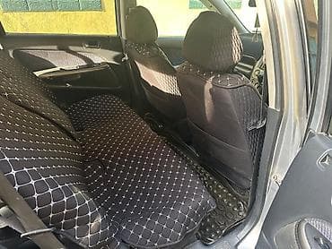 step 2: Honda Stream: 2001 г., 1.7 л, Автомат, Газ, Минивэн — 6