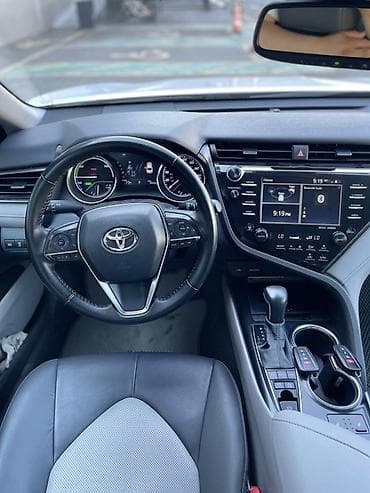 camry: Toyota Camry: 2020 г., 2.5 л, Автомат, Гибрид, Седан — 6