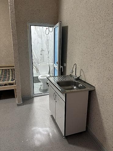 сдаю рабочее место: 20 м², С мебелью — 4