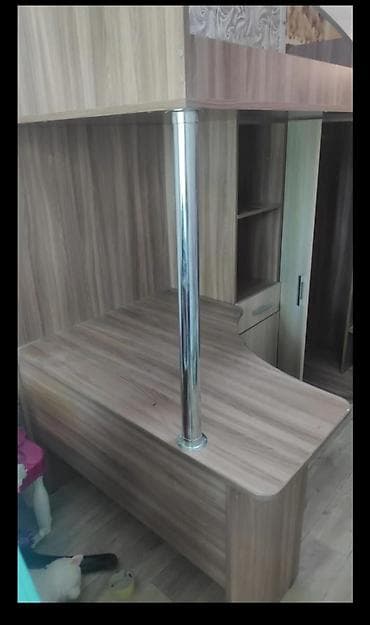 Балдардын кийим-кечелери жана бут кийимдери: Продаю кровать 
в хорошем состоянии
цена 23 000с 
самовывоз — 2