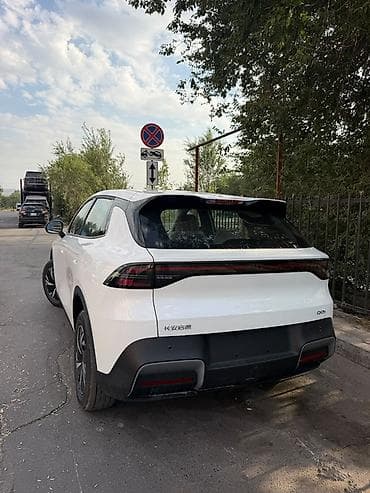 byd khan: Changan Qiyuan Q05: 2026 г., Автомат, Электромобиль, Кроссовер — 6