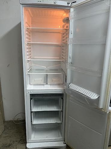 nokia c6: Холодильник Indesit, Б/у, Двухкамерный, De frost (капельный), 60 * 195 * 60 — 2