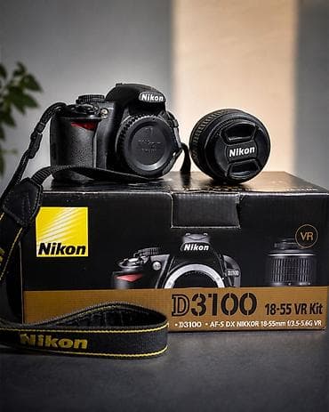 Срочно! Б/у Зеркальная фотокамера Nikon D3100 18-55 VR Kit
