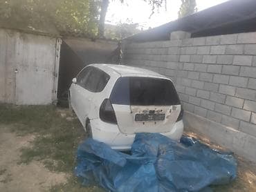 машина labo: Honda Fit: 2002 г., Хэтчбэк — 9